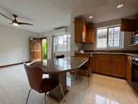 Building Photo - Salt Lake Area 2 bed 1 bath 1 parking Residential Neighborhood