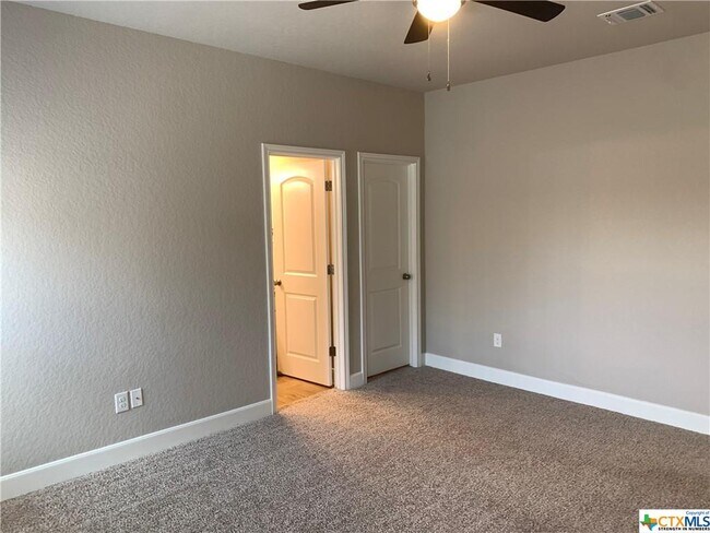 Building Photo - 2024 Rueben Rd