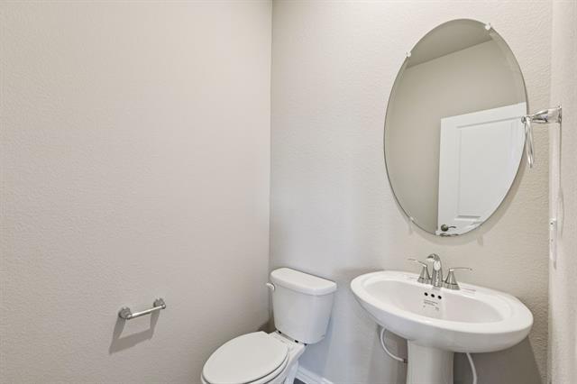 Building Photo - 4018 Sandstone Dr