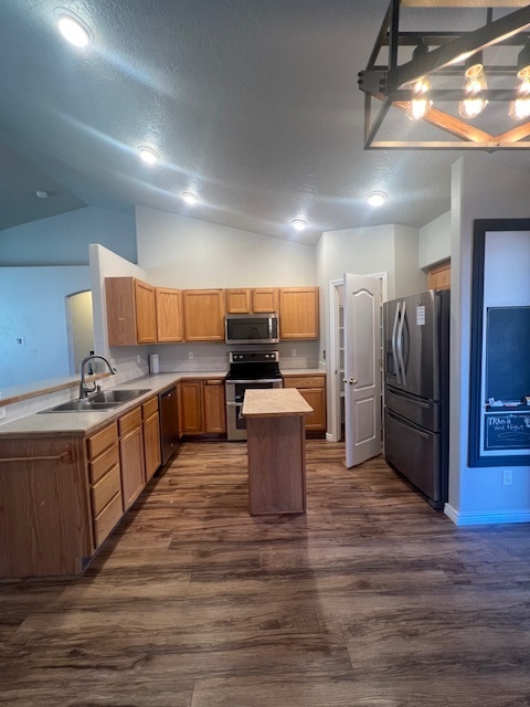 Building Photo - 4 Bed 2 Bath in Nampa!