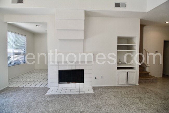 Building Photo - 9411 Questa Pointe