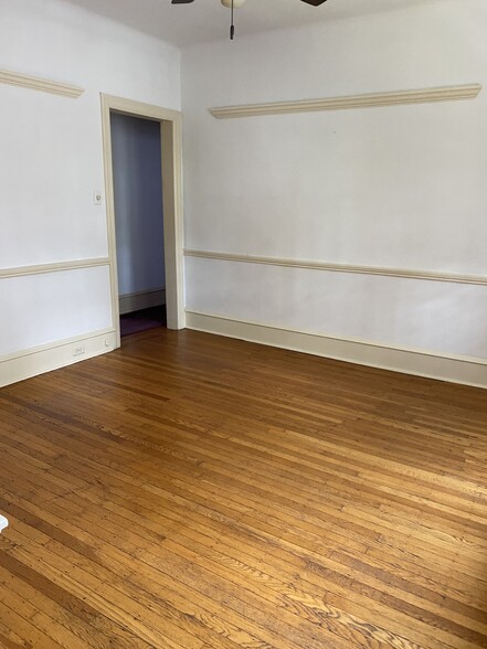 Dining room - 7936 Montgomery Ave