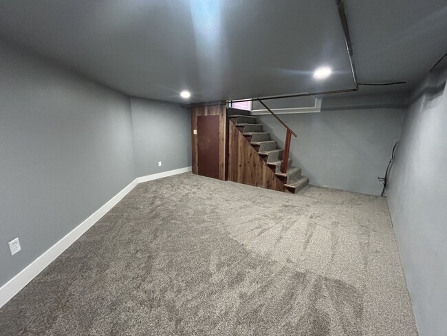 Building Photo - 49 S Mill St