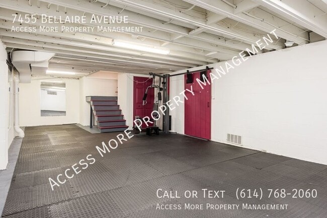 Building Photo - 7455 Bellaire Ave