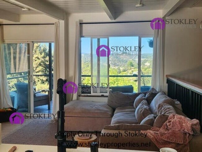 Building Photo - 4311 Fairway Dr