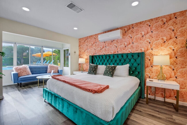 Building Photo - 2230 Tamarisk Rd