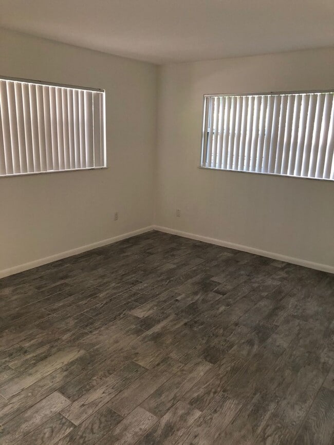 Building Photo - Great Home in Palm View