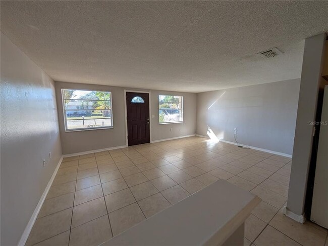 Building Photo - 5015 Overton Dr