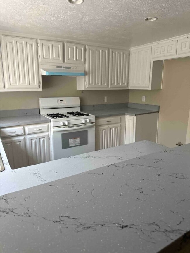 Primary Photo - Desoto - 3 Bedroom -2.5 Bath