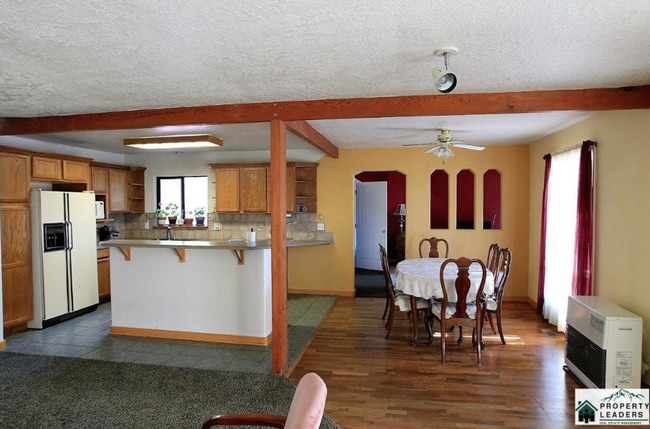Building Photo - Charming 3-Bedroom Home Across from Orchard Park