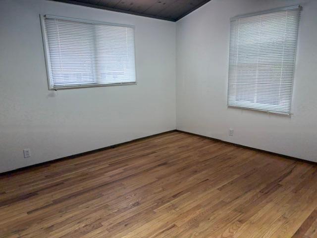 Building Photo - 624 S Baywood Ave