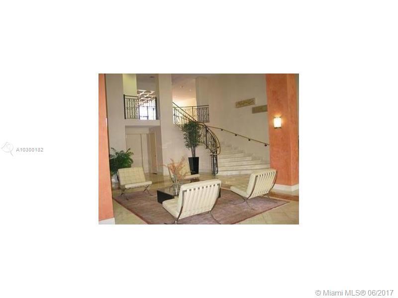 Building Photo - 5825 Collins Ave