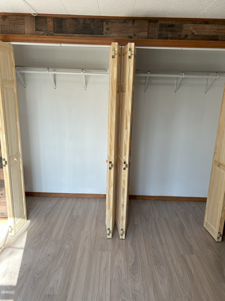 Bedroom #2 (His & Hers closets) - 194 Westview Dr