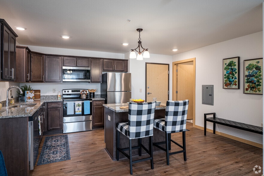 2BR,2BA - 1,157SF - Kitchen - Augusta Park Estates