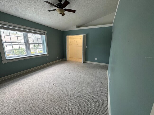 Building Photo - 705 Bough Ave