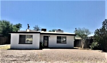 Building Photo - Three Bedroom Home Available Now!