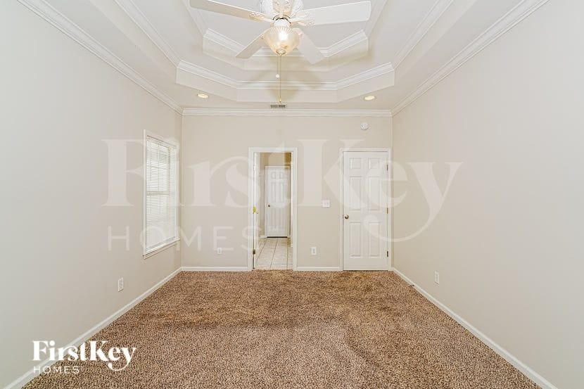 Building Photo - 417 Waterford Dr