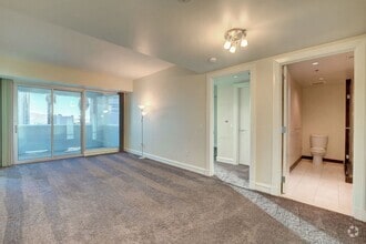 Building Photo - Sky 607-Stunning 2Bd/2Ba Residence