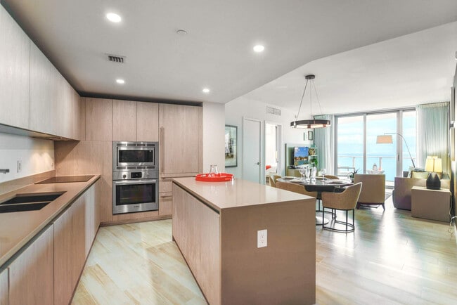 Building Photo - 4111 S Ocean Dr
