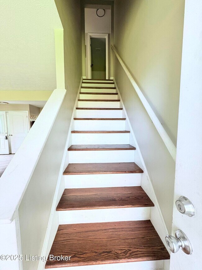 Building Photo - 5516 Brokers Tip Ln