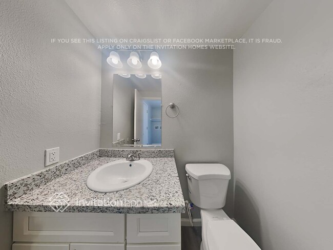 Building Photo - 367 Samantha Pl