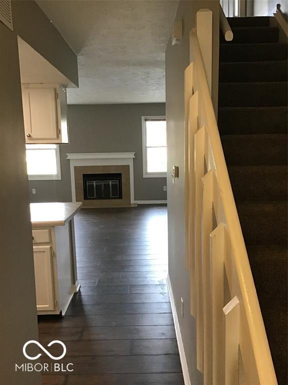 Building Photo - 6066 S Bay Dr