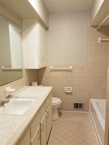Building Photo - 7558 Brentcove Cir