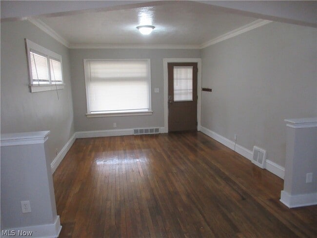 Building Photo - 3636 W 122nd St