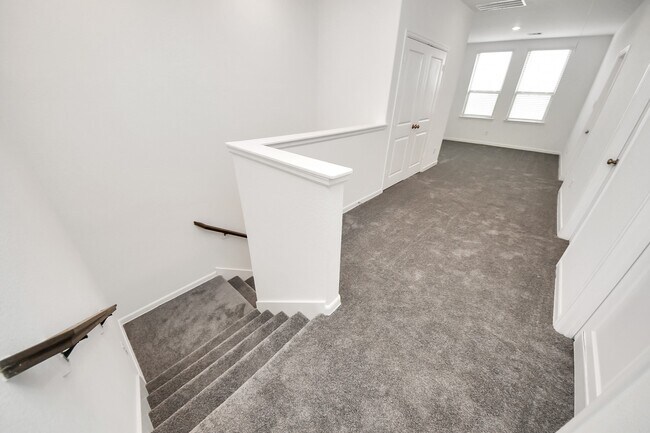 Building Photo - 22658 Sutherland Bend Ln