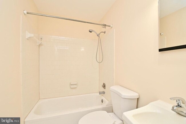 Building Photo - 2481 Windbreak Dr