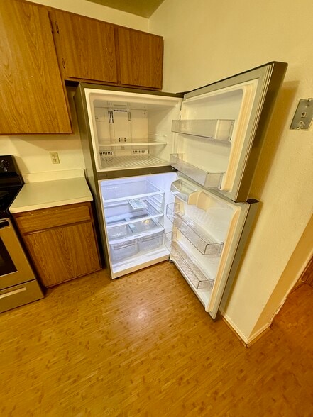 Building Photo - 631 Quincy St