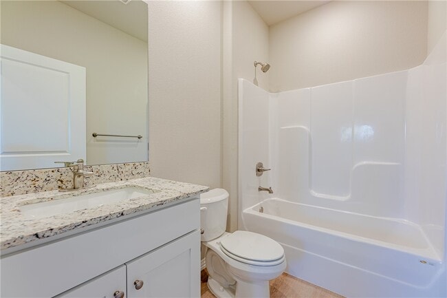 Building Photo - 1406 SW Casuarina Dr