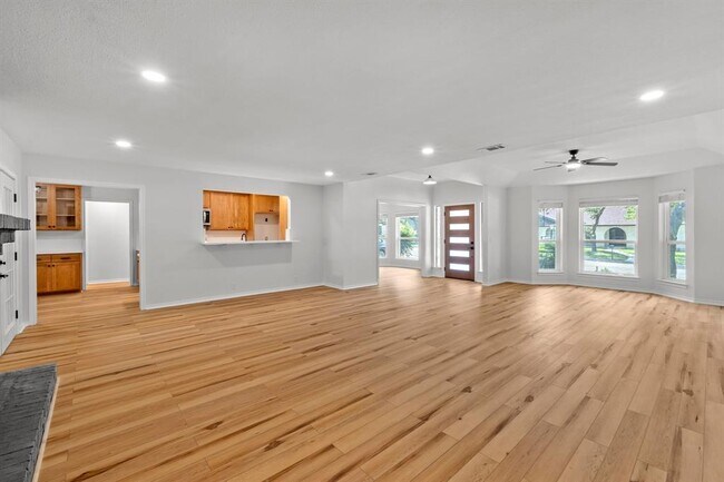 Building Photo - 801 Lime Rock Dr