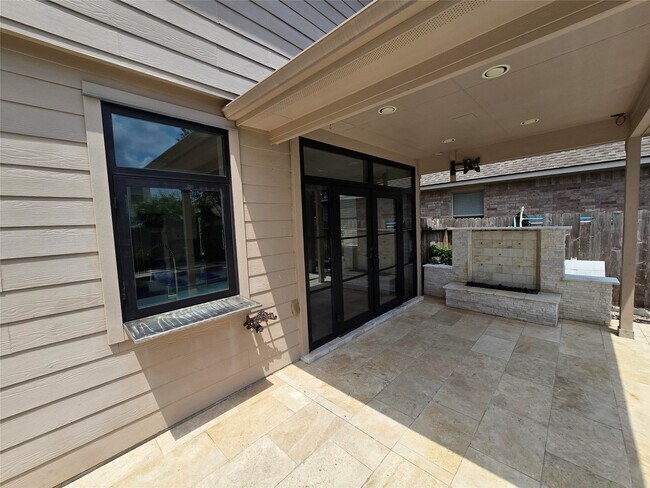 Building Photo - 6119 Grassy Haven Ln