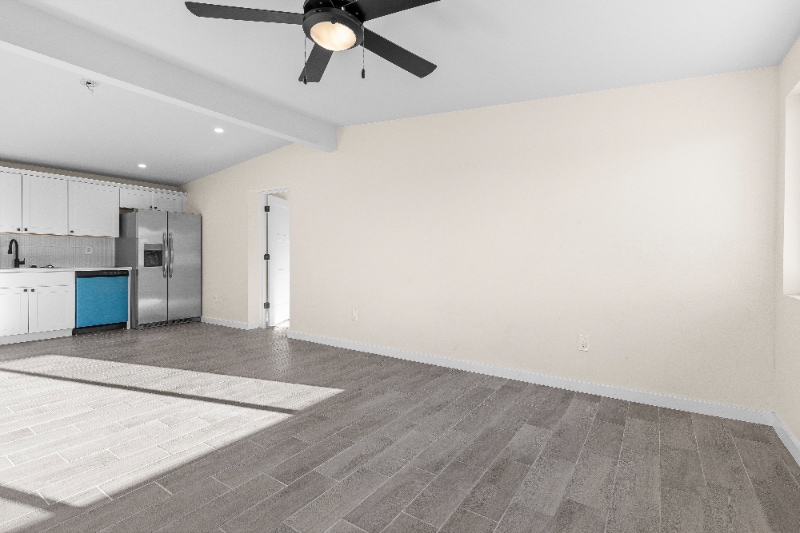 Building Photo - 4541 S 18th Ave