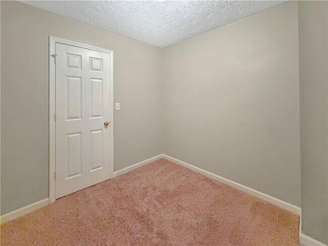 Building Photo - 1210 Skylar Ridge Cir