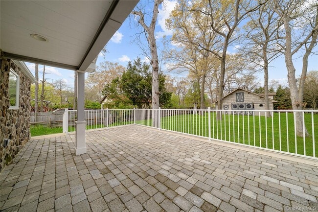 Building Photo - 257 Southlawn Ave