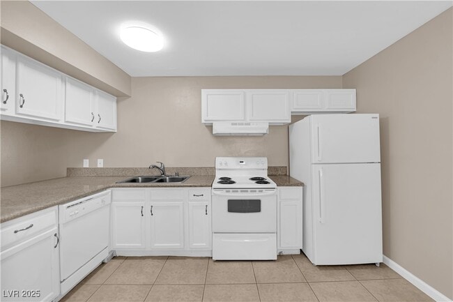 Building Photo - 5158 Greene Ln