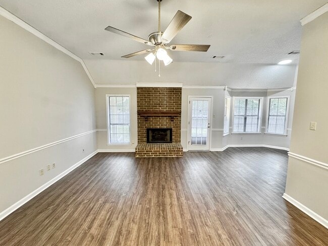 Building Photo - 7359 Peppermill Ln