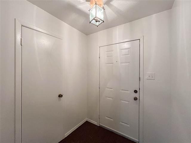 Building Photo - 1425 E Windsor Dr