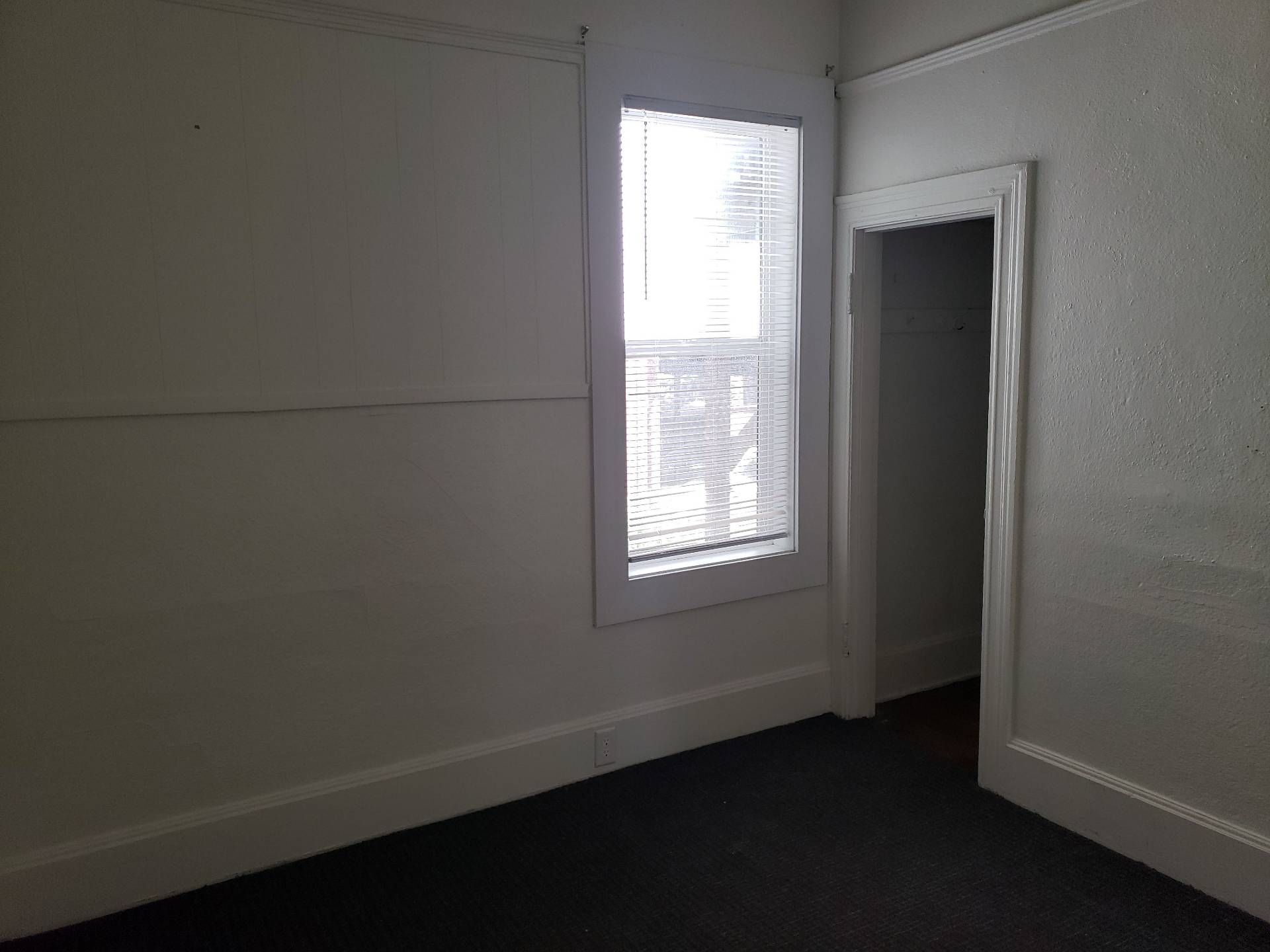 Building Photo - 515 NE Kamiaken St