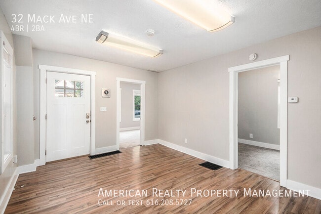 Building Photo - 32 Mack Ave NE