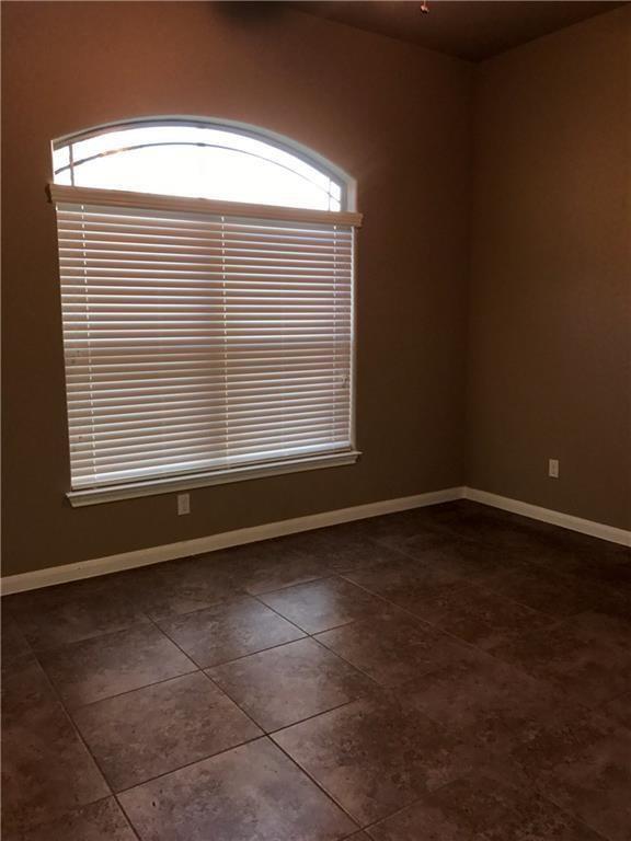 Building Photo - 106 Pahala Ct