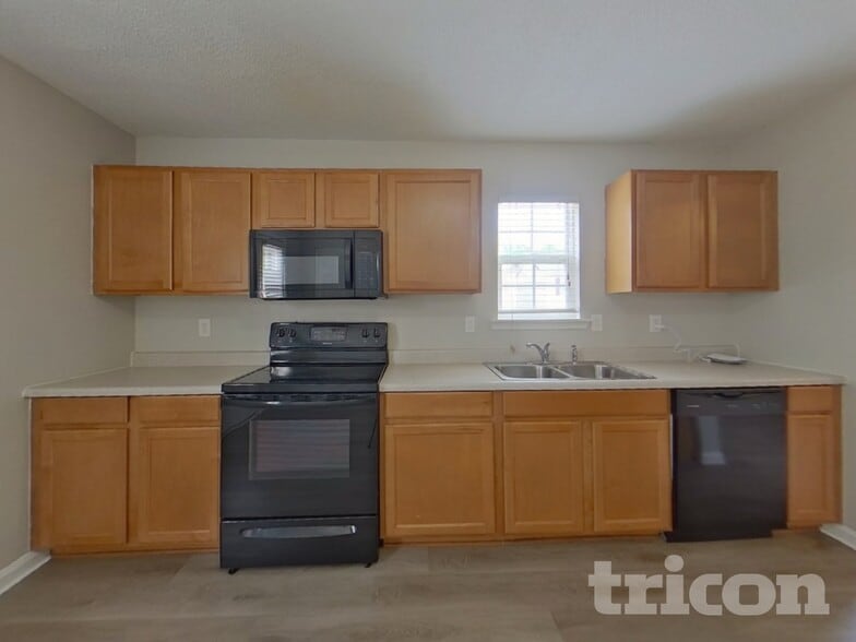 Building Photo - 381 Valley Heights Ln