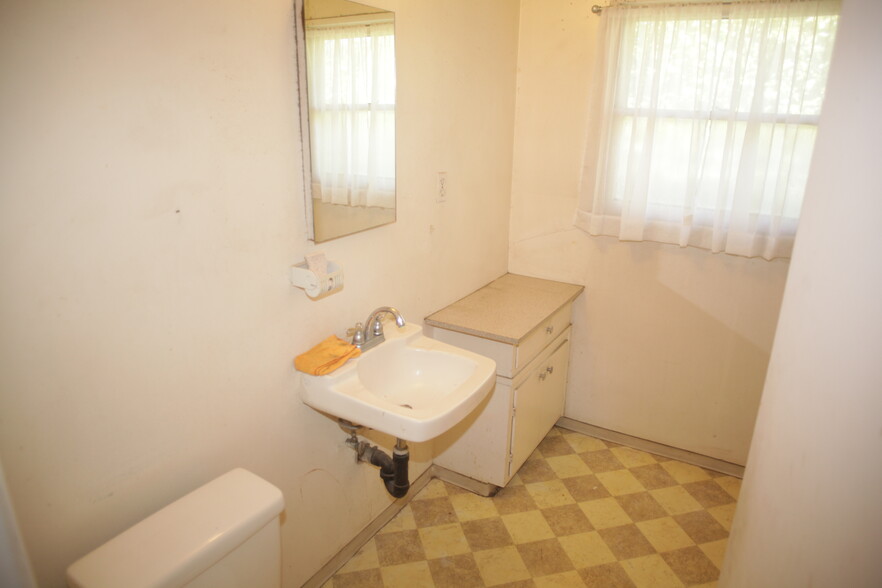 Building Photo - 22715 Sherman Way