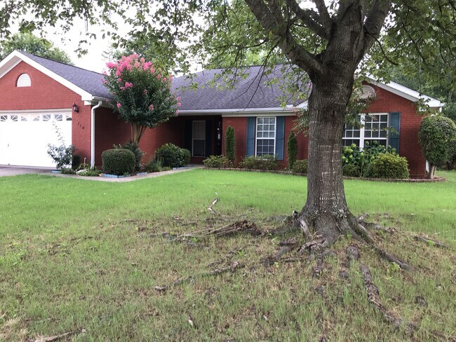 Building Photo - 110 Bridgeway Ln