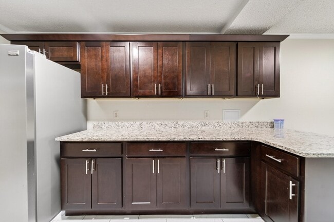 Building Photo - 235 Savely Dr