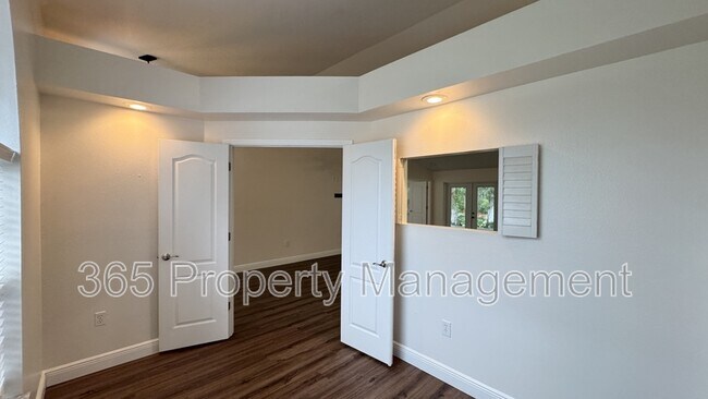 Building Photo - 616 Erin Way