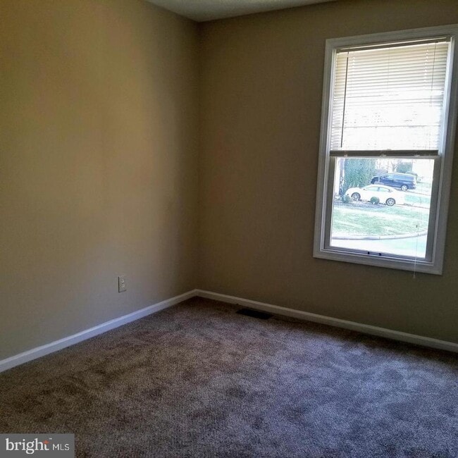 Building Photo - 1506 Virginia Ct