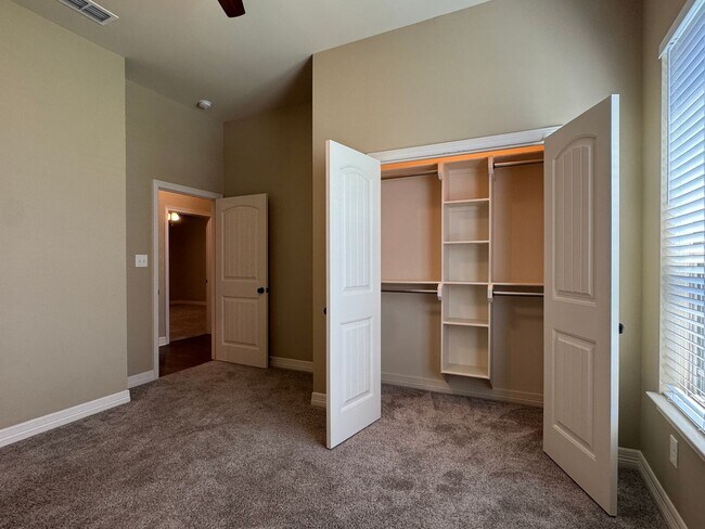 Building Photo - 11248 Fox Trail